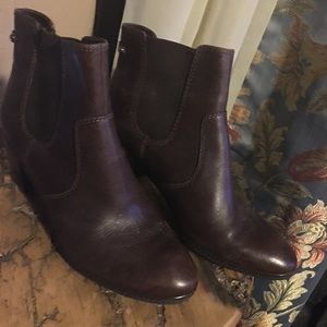 Anne Klein ankle boots Leather -Like NEW